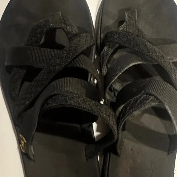 Teva Classic Black Strappy thong Sandals slip ons FB1121J lightweight minimalist - Picture 9 of 10